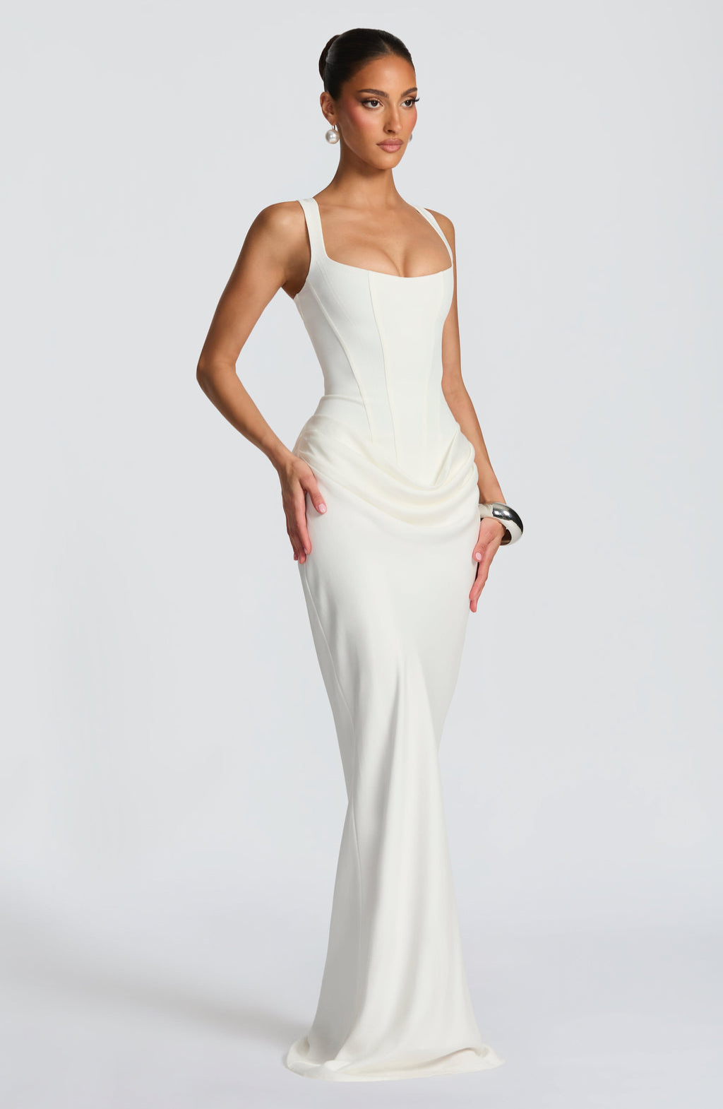 Valeria | Hourglass Maxi