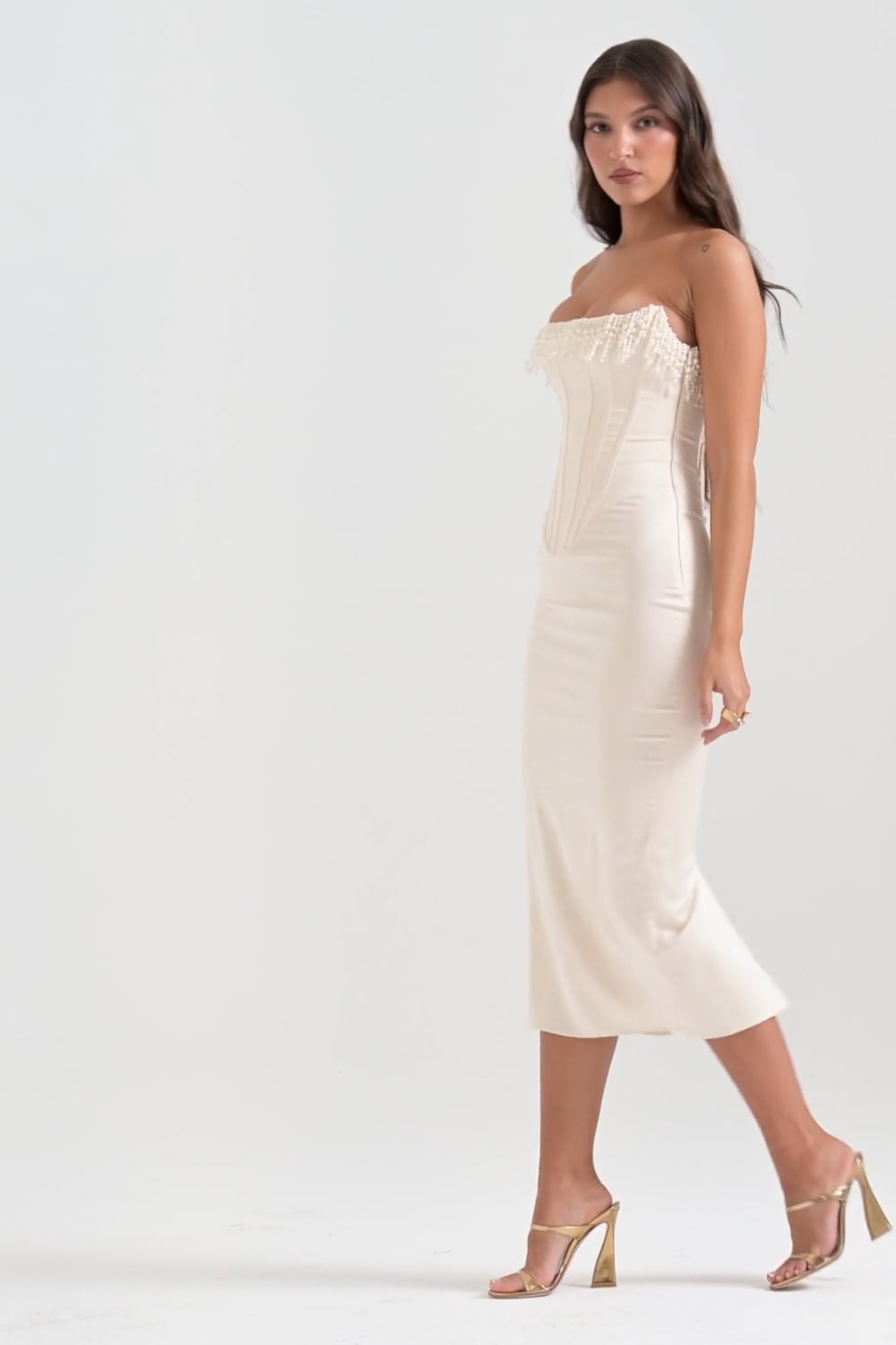 Perla | Vestido Elegancia Clásica