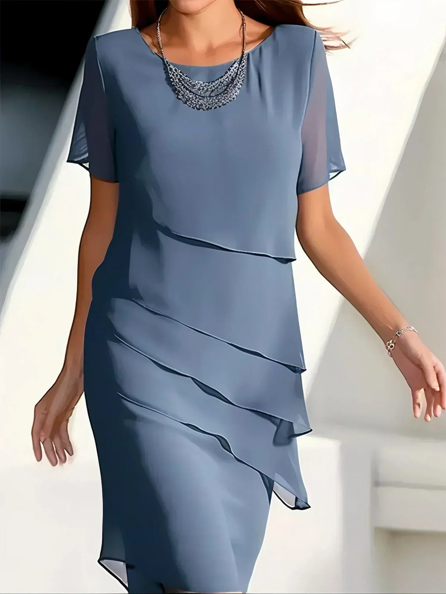 Anastasia | Vestido midi de capas