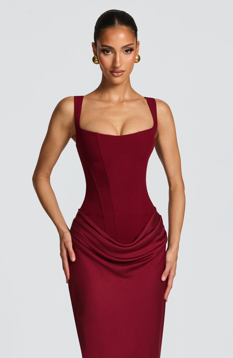 Valeria | Hourglass Maxi