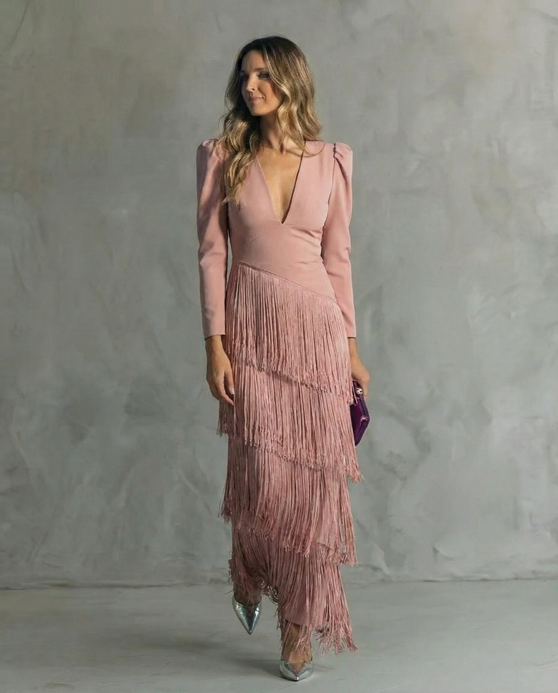 Valeria | Vestido midi elegante con mangas de flecos