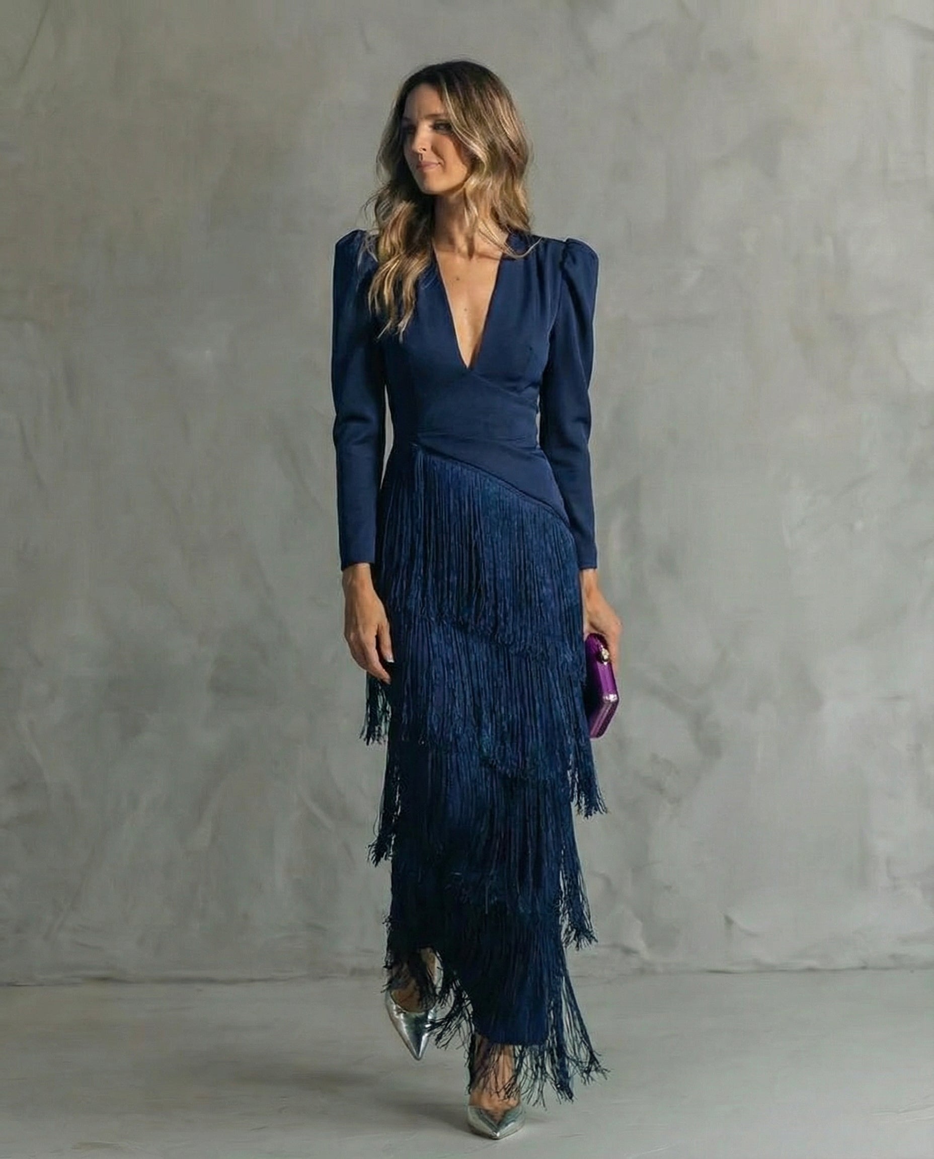 Valeria | Vestido midi elegante con mangas de flecos