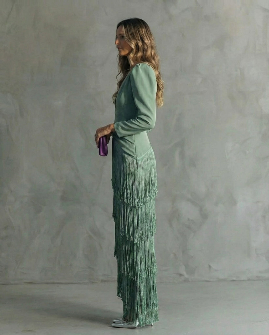 Valeria | Vestido midi elegante con mangas de flecos